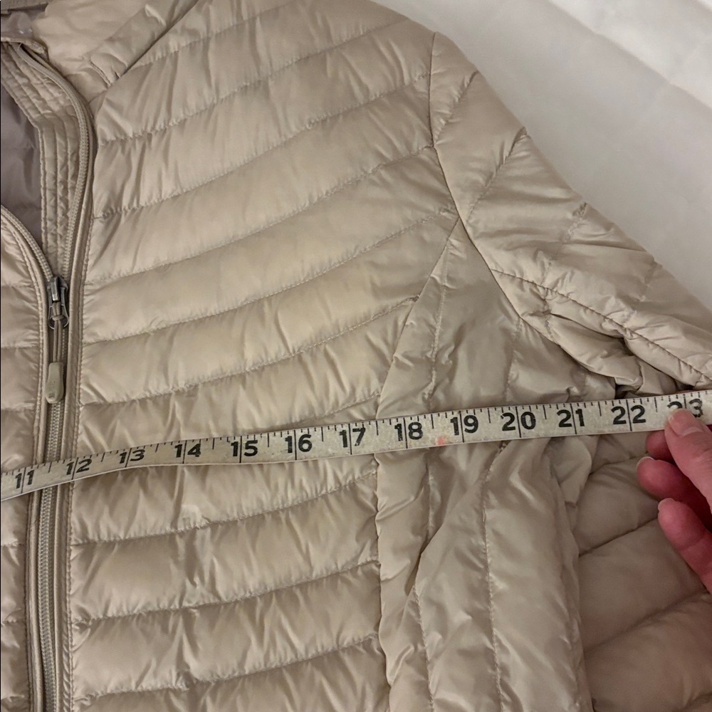 32 Degrees Women's down Light Tan Puffer Jacket - Picture 2 of 7